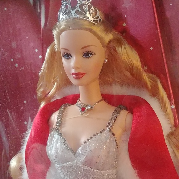 NEW Holiday Celebration Barbie 2001 + 2 Barbie Bonus Gifts - Picture 6 of 8